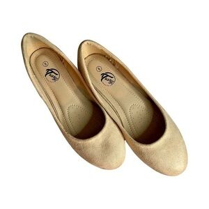 Trary Size 8 Nude Synthetic Suede Round Toe Flat Shoes Comfortable Slip-ons